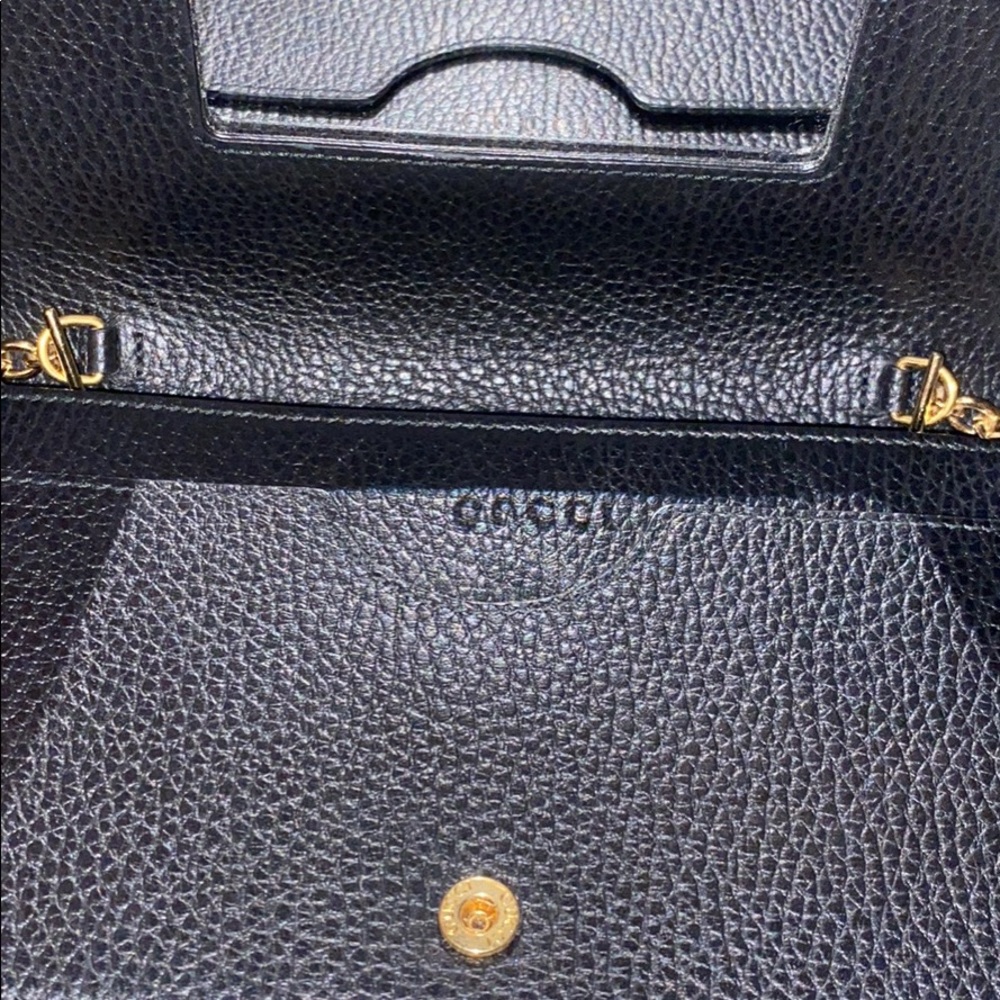 Authentic Gucci purse - Picture 2 of 4
